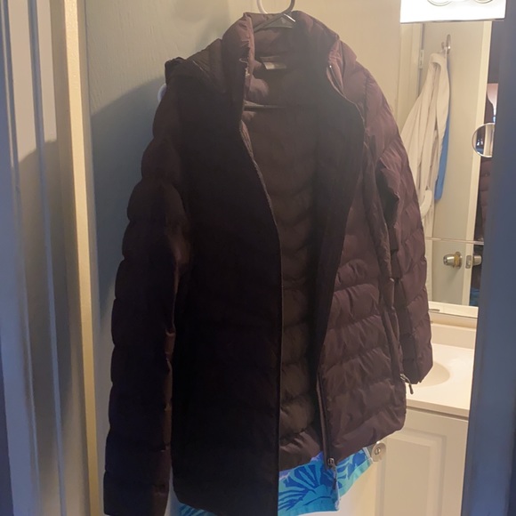 32* size small puffer jacket . Fits slim,extends to thighs - Picture 3 of 3